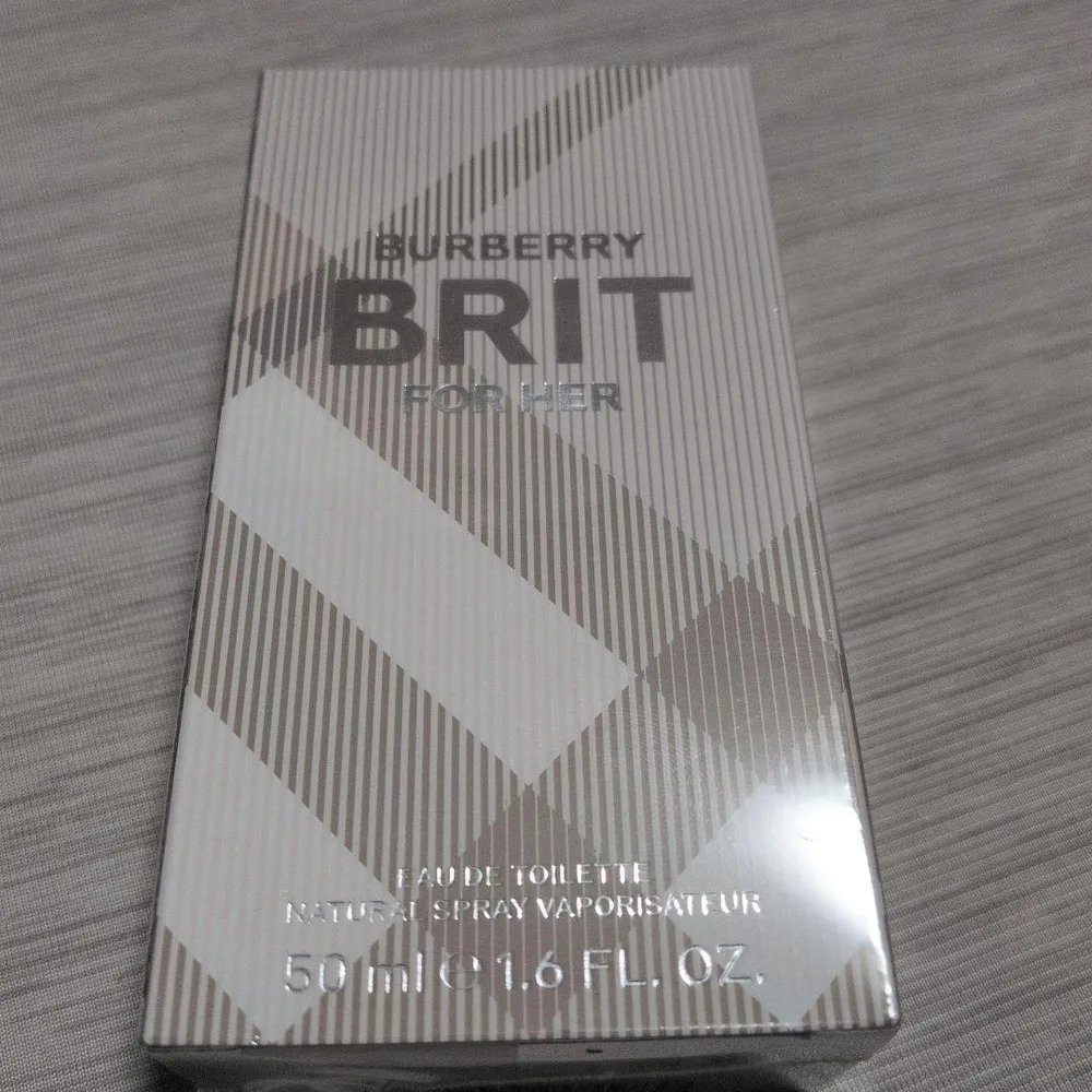 BURBERRY BRIT FOR HER オードトワレ 50ml