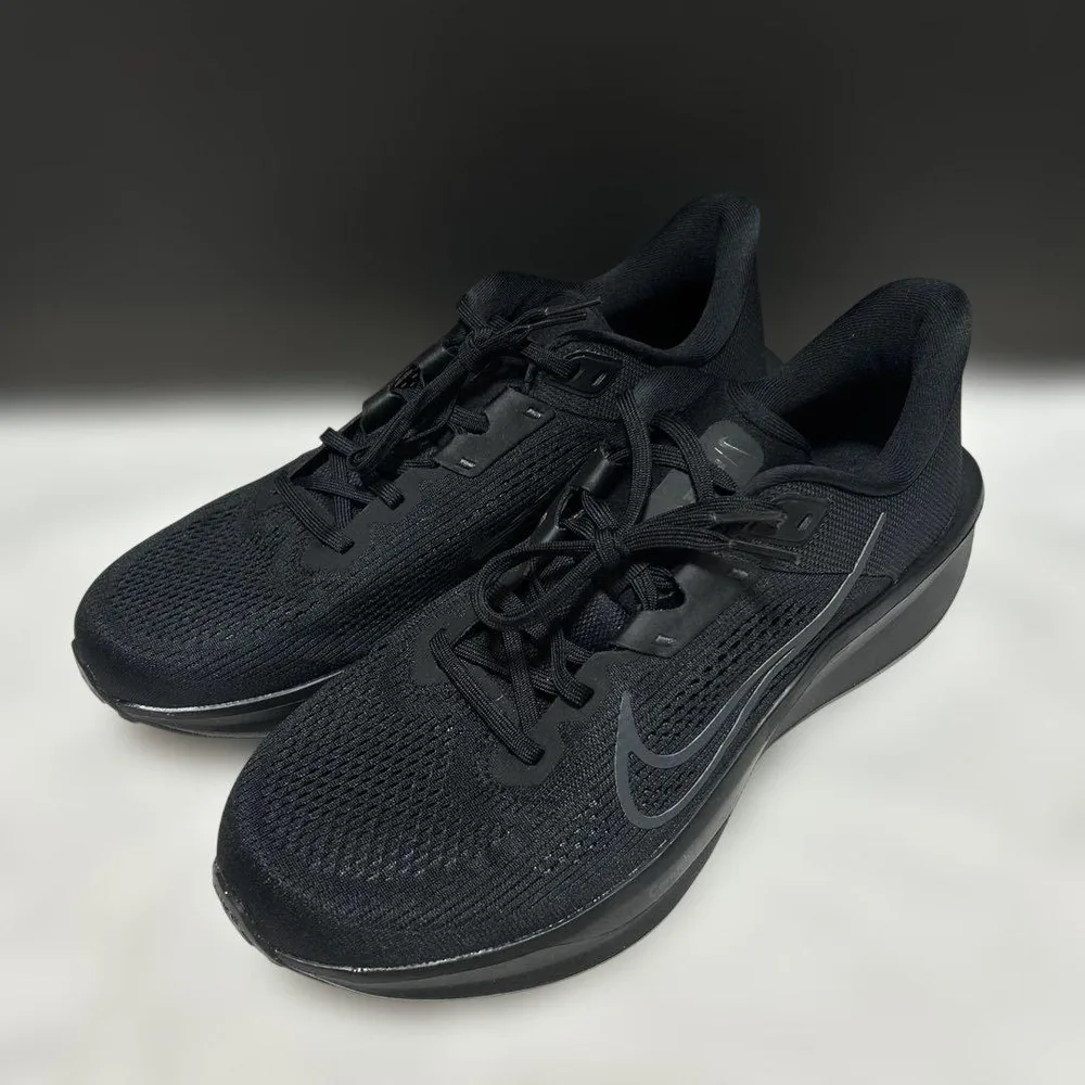 新品NIKEナイキQUEST 6クエスト6 MFD6033 スニーカー黒29cm