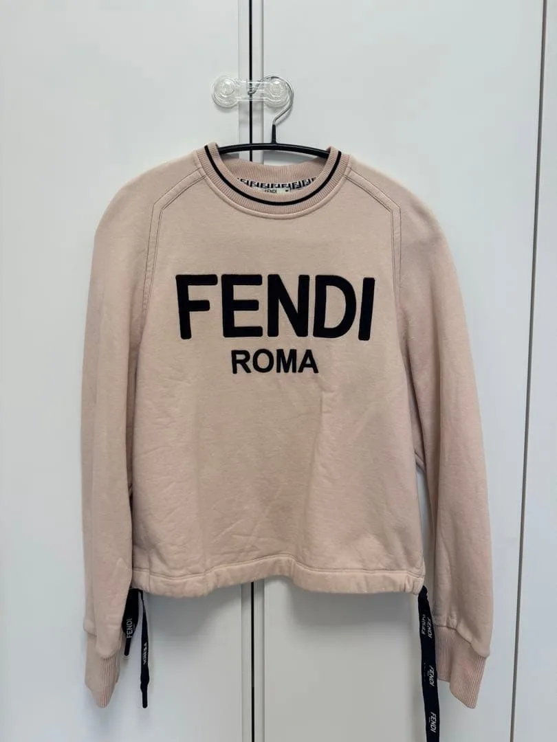 FENDI ROMA ロゴ トップス トレーナー