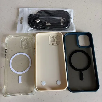 iPhone 12 Pro ケース マグネット搭載