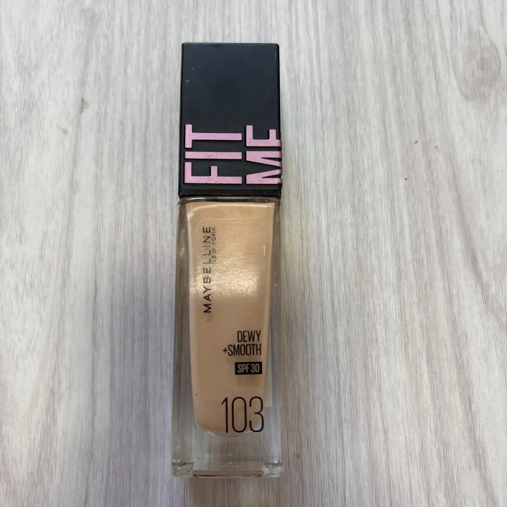 MAYBELLINE フィットミー リキッドファンデーション 103