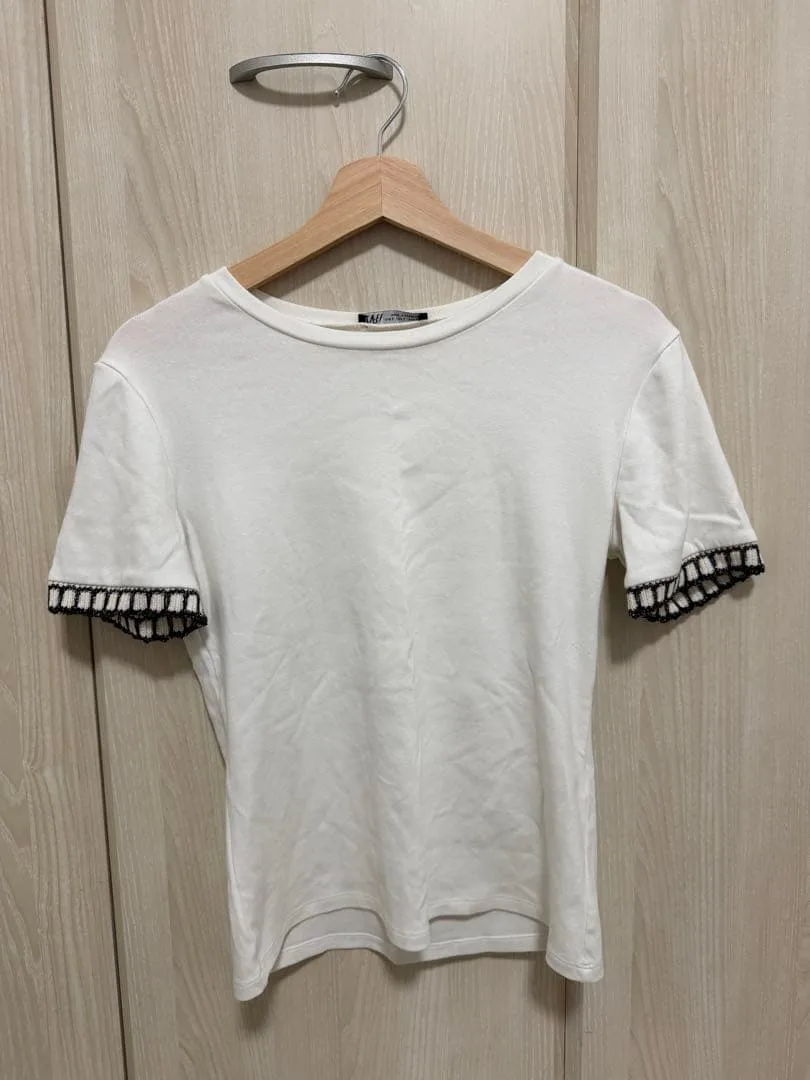 ZARA 半袖Tシャツ ホワイト 袖フリル