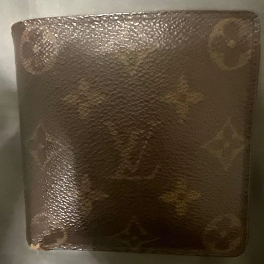 LOUIS VUITTON モノグラム 二つ折り財布