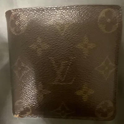LOUIS VUITTON モノグラム 二つ折り財布