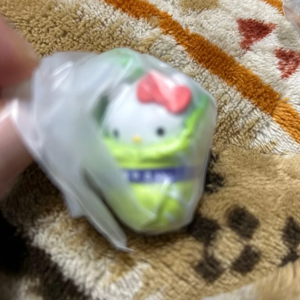 ハローキティ 新鮮やさい マスコットキーホルダー ガチャガチャ