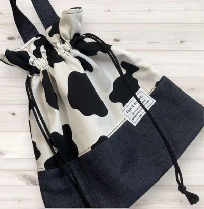 【セール】ハンドメイド 巾着バッグ カウ柄 デニム