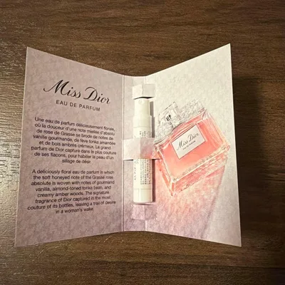 ミスディオール オードゥ パルファン 1ml
