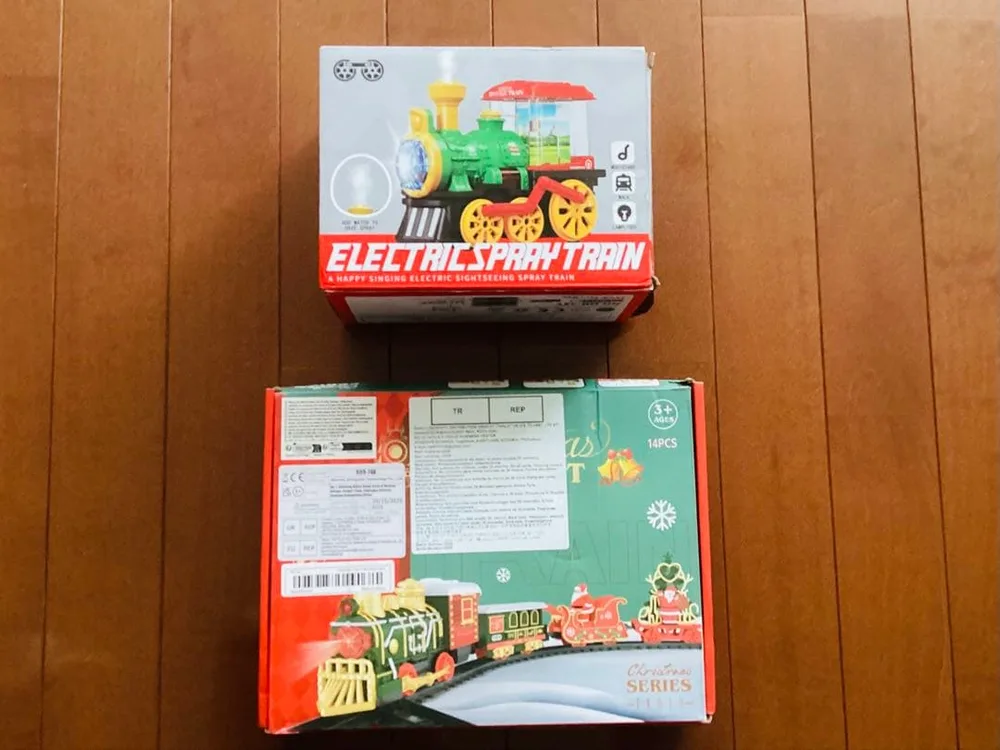 最終価格 ⭐️2点セット⭐️電動スプレー列車とクリスマス列車