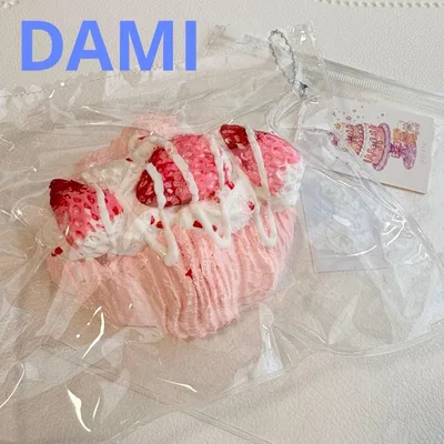 DAMI スクイーズ いちご クロワッサン
