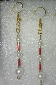 ハンドメイド ビーズピアス レッド×パール風