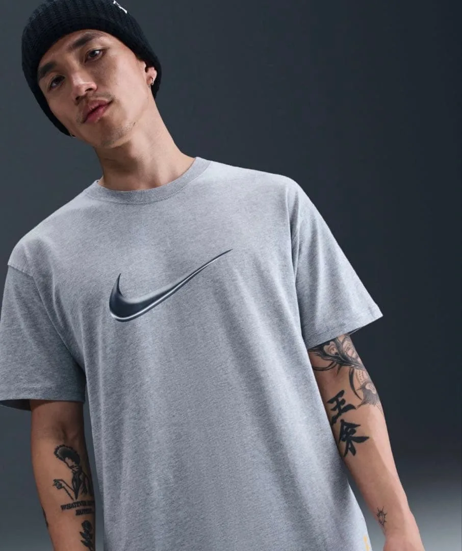 【新品未使用】NIKE ビックスウォッシュ マックス90 Tシャツ