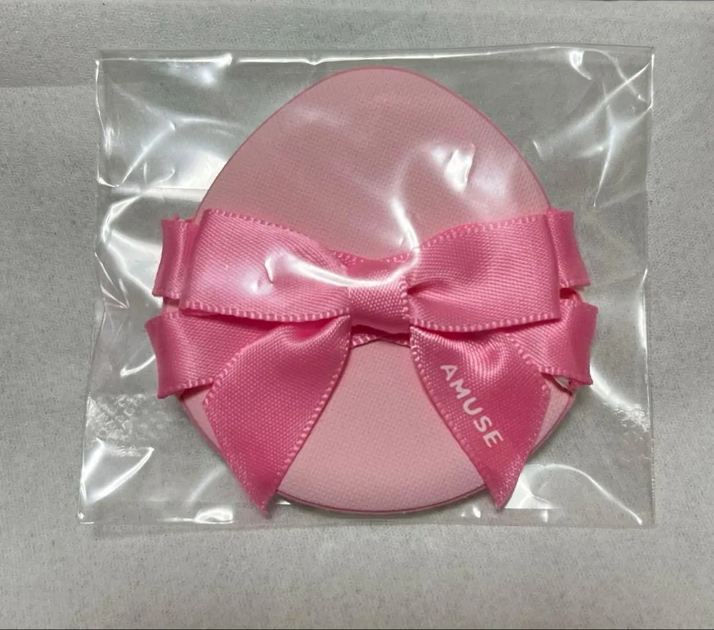 AMUSE クッションファンデ用 パフ リボン付き ピンク