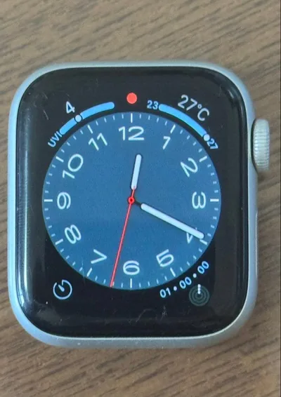 Apple Watch 5 Wi-Fiモデル40mm シルバー
