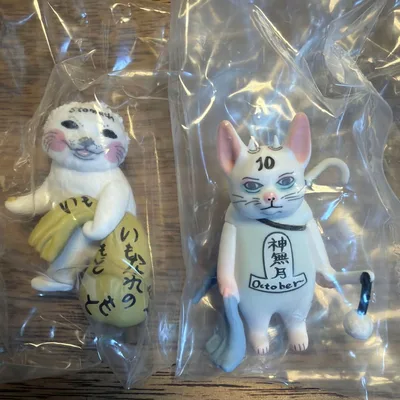 ヒグチユウコ 神様 ガチャガチャ 胃もたれ様・神無月様 2体セット ガチャ