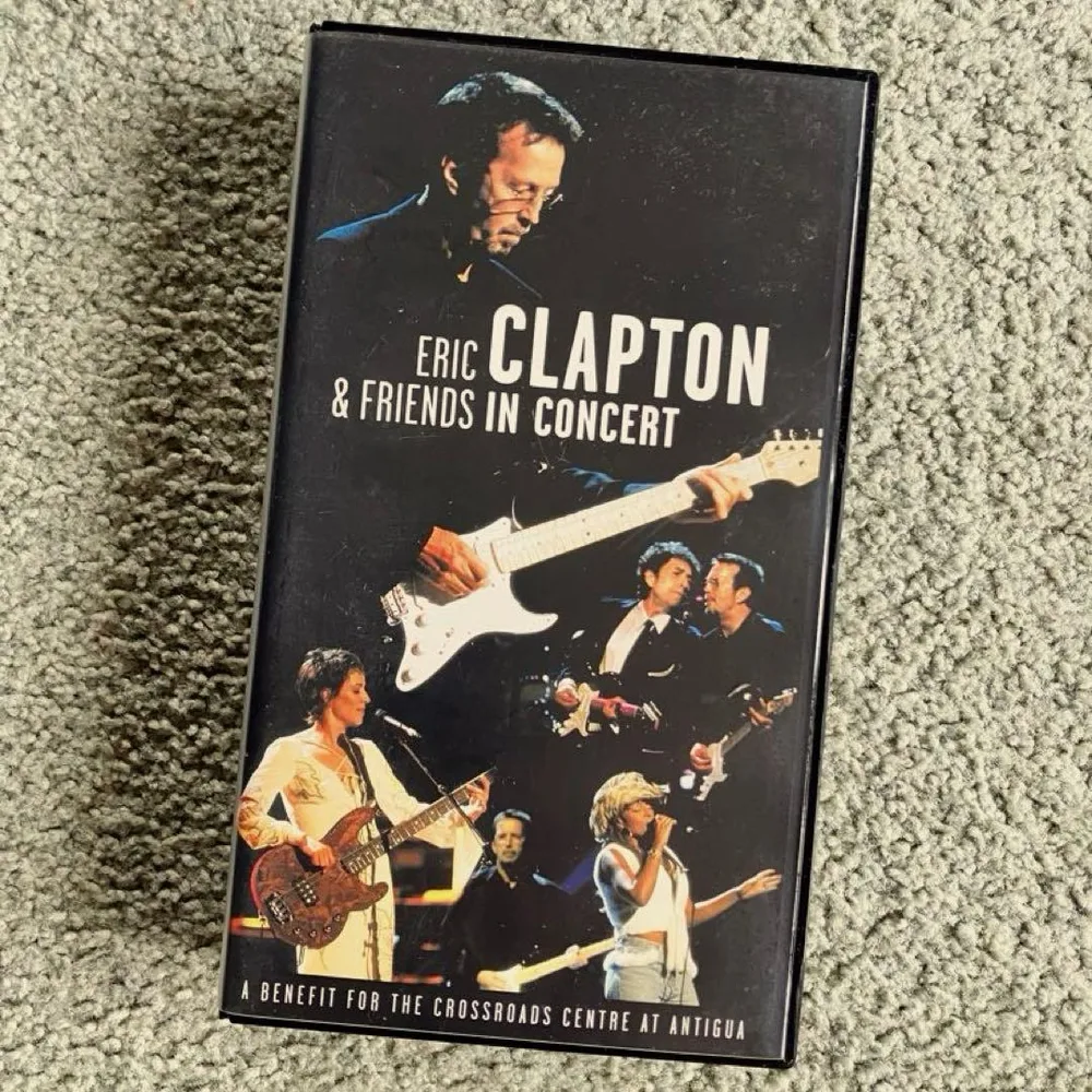名作「ERIC CLAPTON & FRIENDS IN CONCERT」VHS