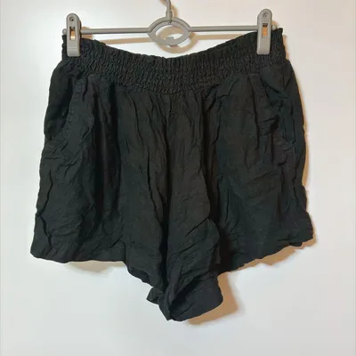 アヴァアンドヴィヴ ショートパンツ ショート丈 無地 X 黒 麻 デイリー