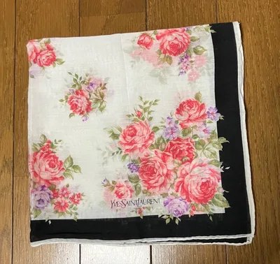 Yves Saint Laurent ハンカチ 花柄