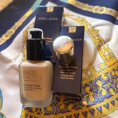 ESTEE LAUDER Double Wear アイボリー ヌード