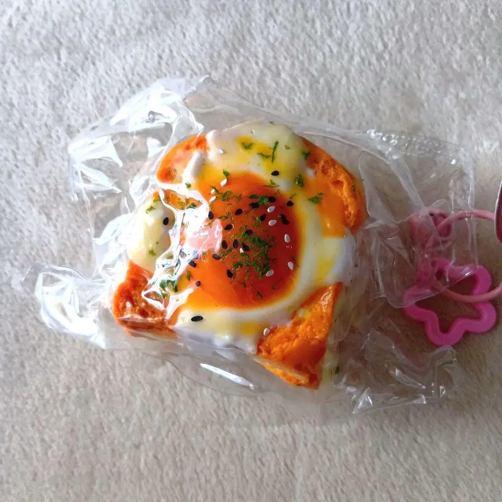 シリコン製 トロッとスクイーズ 目玉焼きトースト 氷バター
