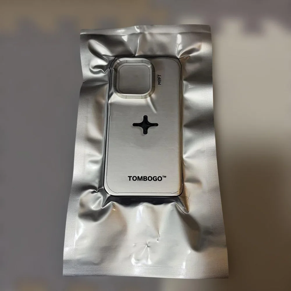 MOFT × TOMBOGO コラボ iPhone14 Pro ケース新品未開封