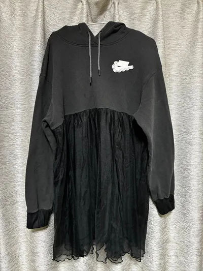NIKE レース装飾 フーディーワンピース チュール切替