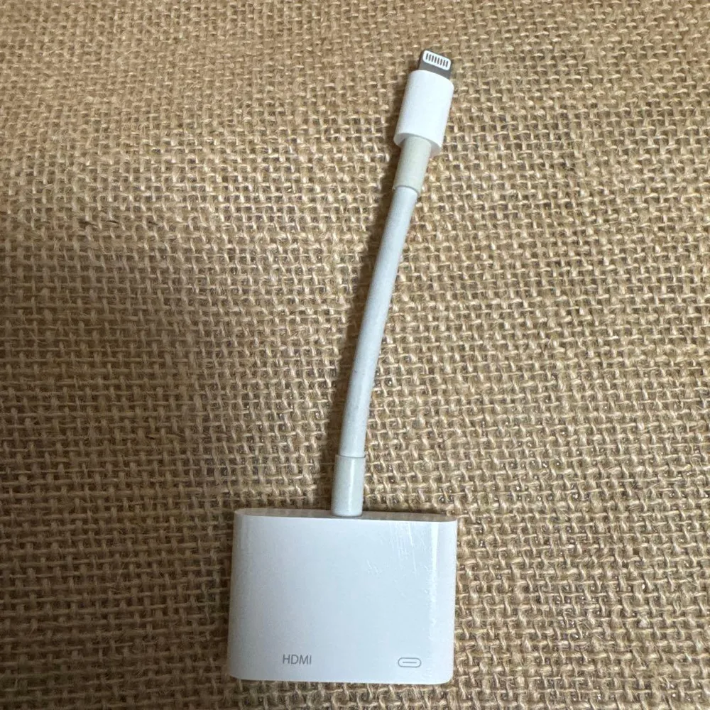 Apple純正 Lightning HDMI変換アダプタ