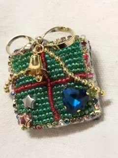 ビーズ刺繍ブローチ【1点限定】 クリスマス プレゼントBOX ♪ ハンドメイド