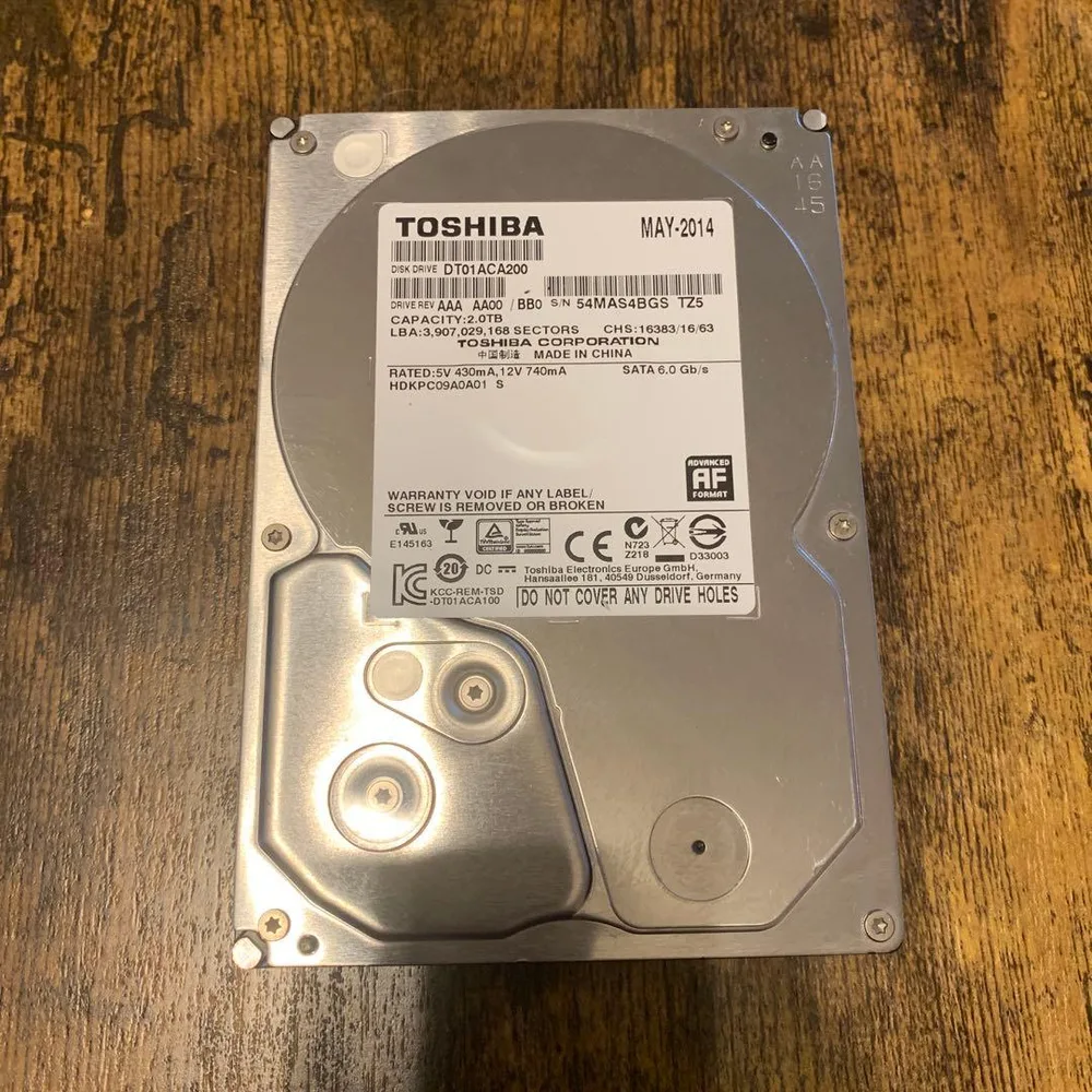 5.TOSHIBA DT01ACA200 2TB HDD 本体