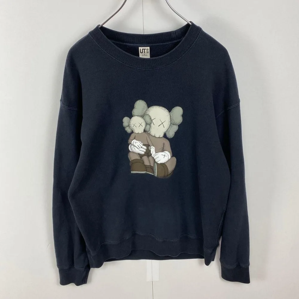 UNIQLO UT KAWS カウズ スウェットシャツ トレーナー コラボ 黒