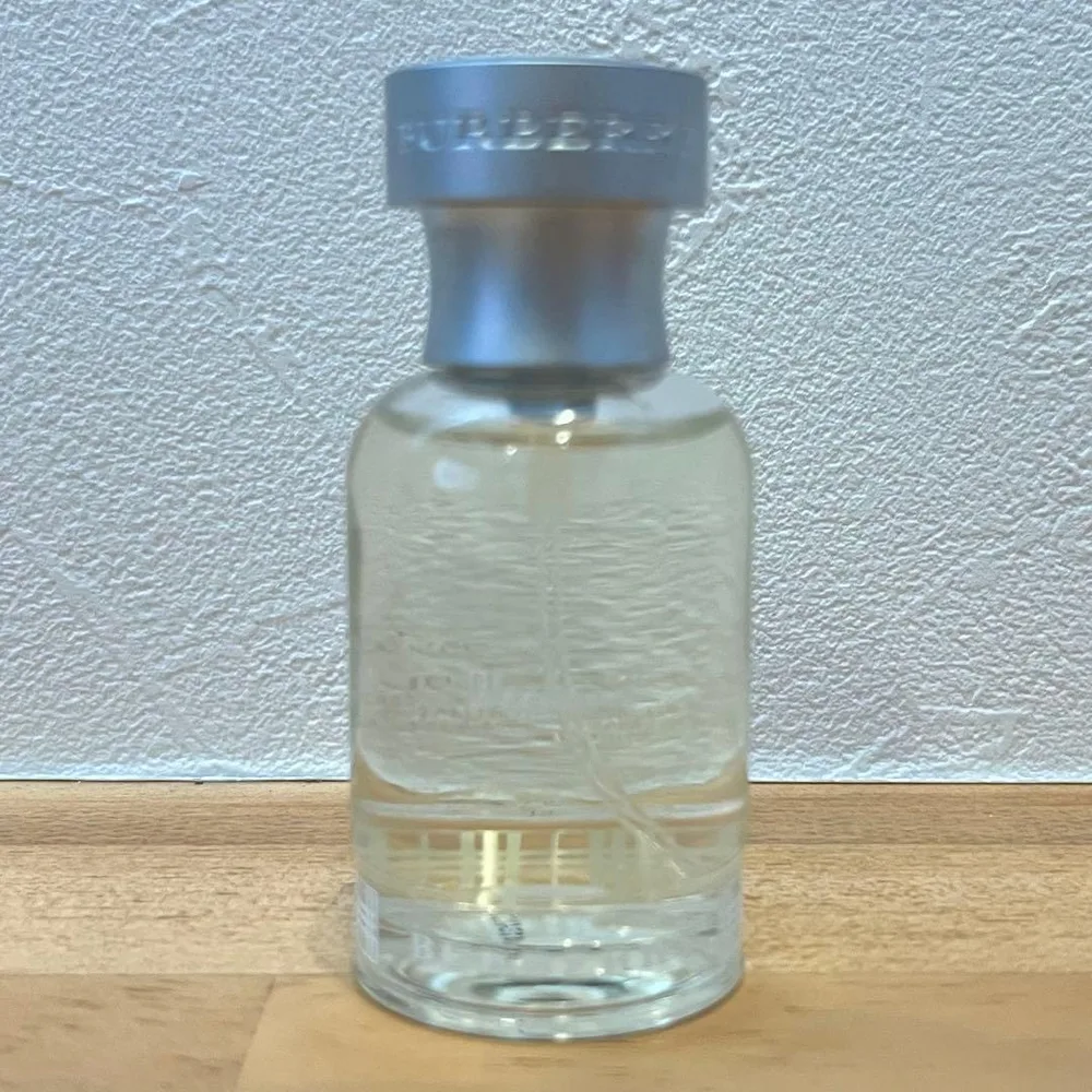 ◾️ほぼ満量◾️BURBERRY ウィークエンドフォーメン オードトワレ 30ml