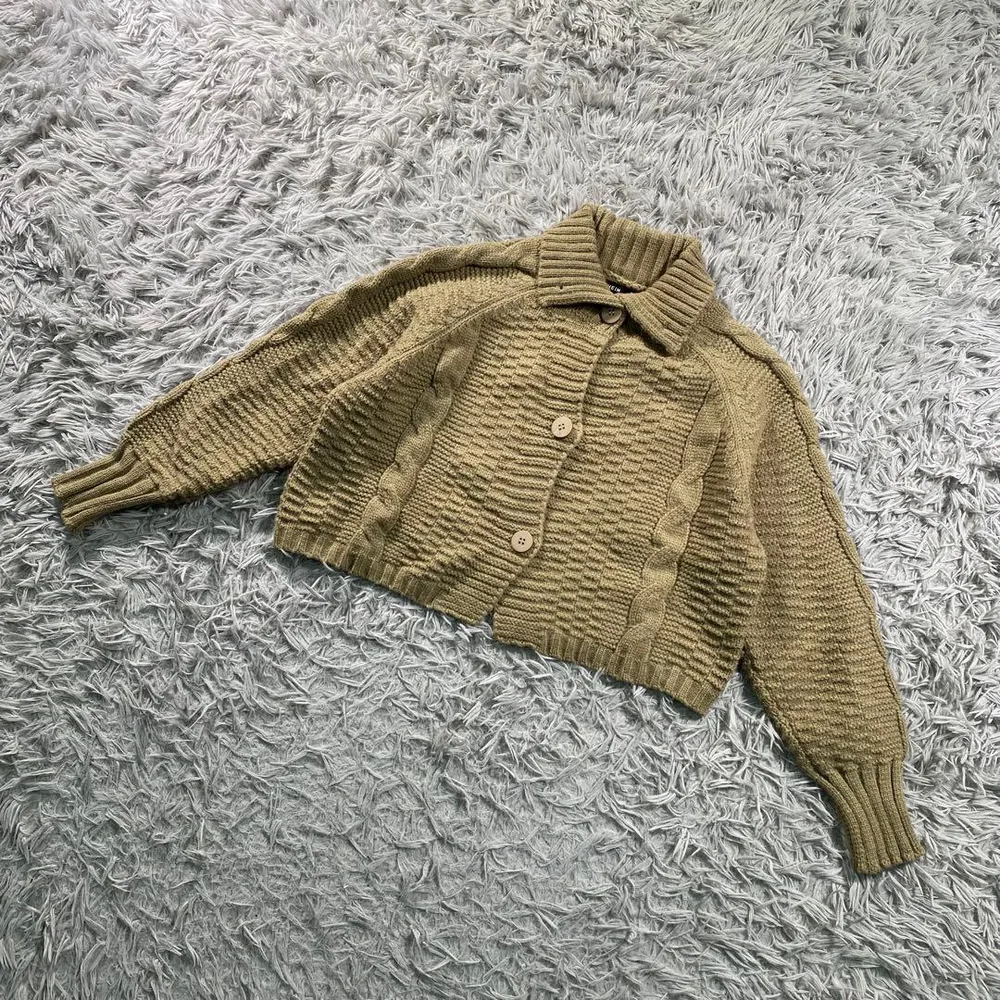 SHEIN ケーブルニット カーディガン Fサイズ 襟付き ショート丈 カーキ