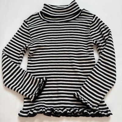 BeBe べべ キッズ ボーダー ハイネック リブニット 長袖 100cm