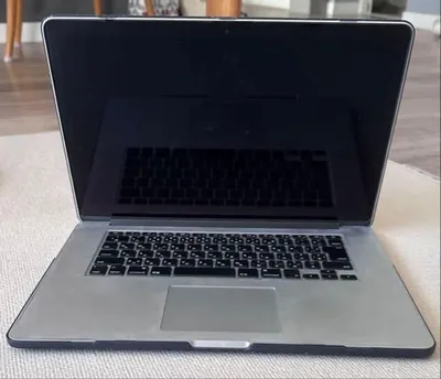 MacBook Pro Mid2012 15インチメモリ8G/SSD250G