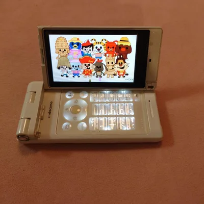 P-10A docomo ホワイト