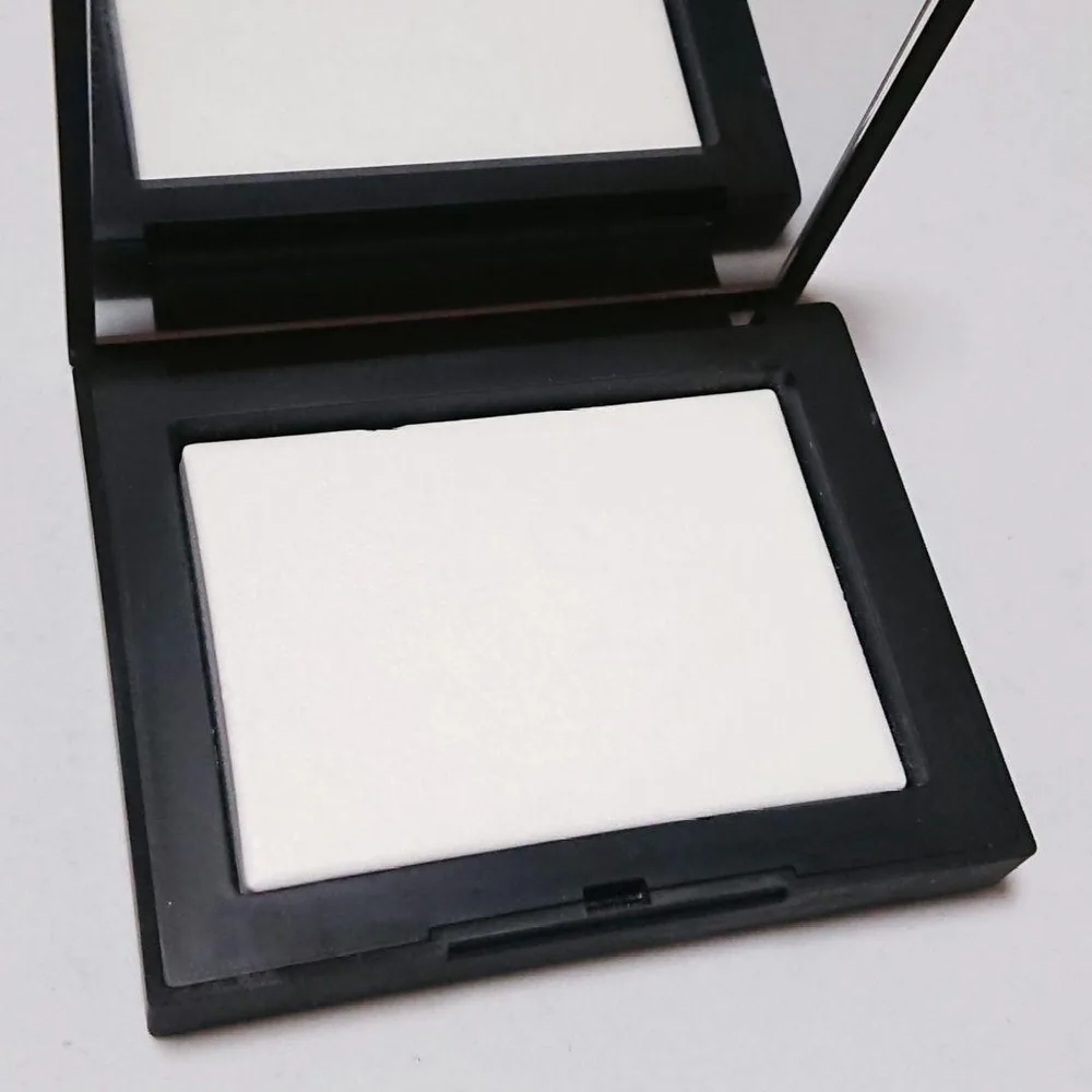 NARS ライトリフレクティングセッティングパウダープレスト N