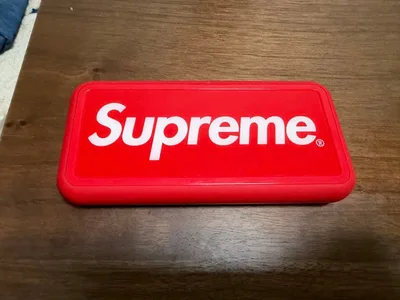 Supreme mophie powerstation Plus XL