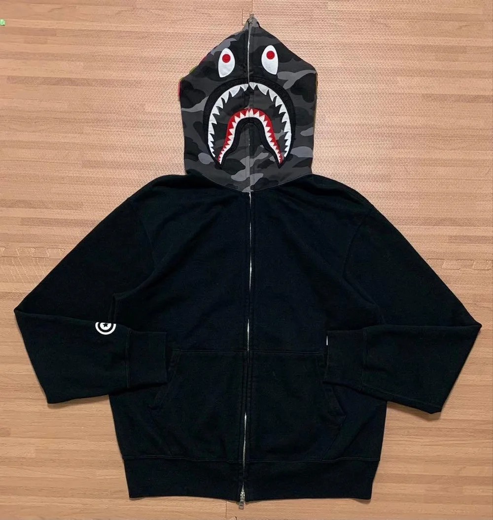★激レア★ APE ブラックカモ シャークパーカー M kaws パーカー