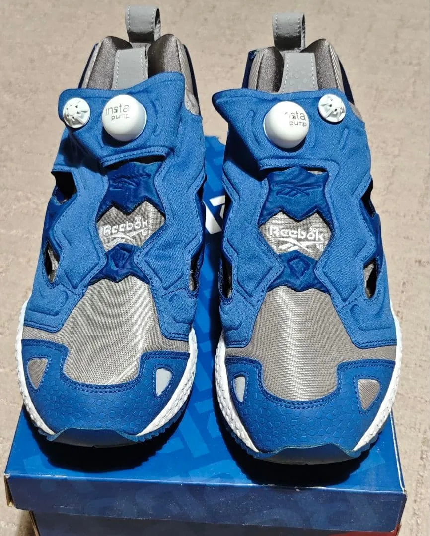 Reebok INSTAPUMP FURY ブルー グレー スニーカー