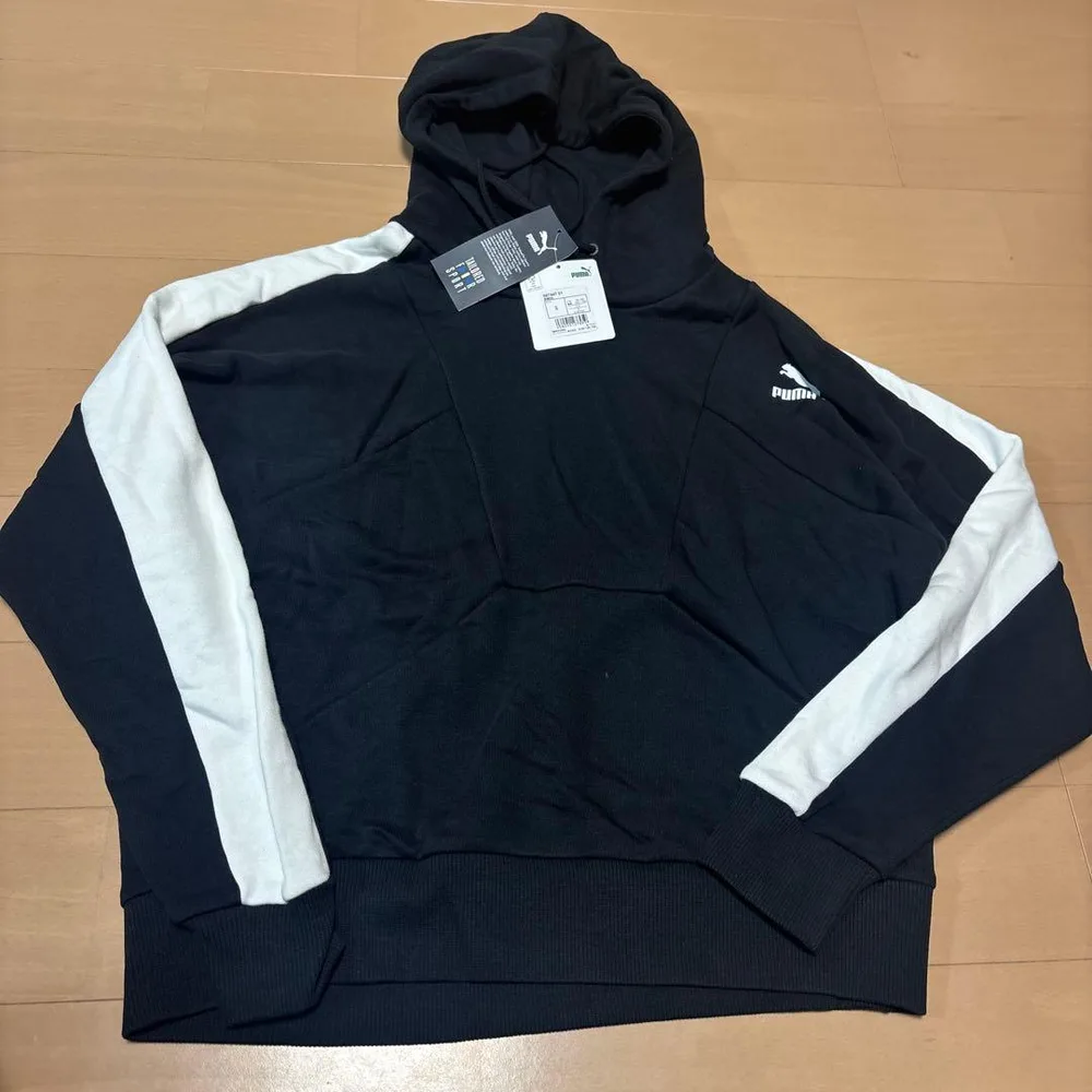 新品 PUMA パーカー ブラック S