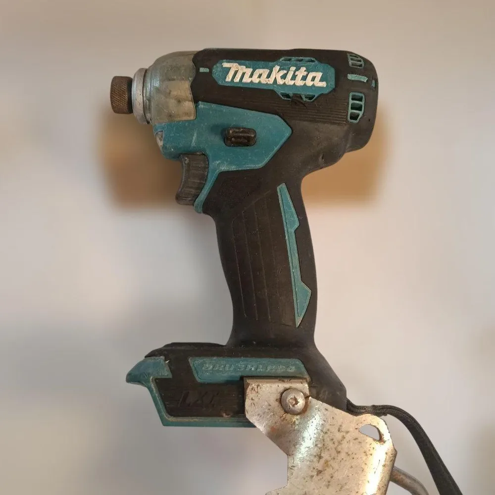 Makita TD157D インパクトドライバー 本体