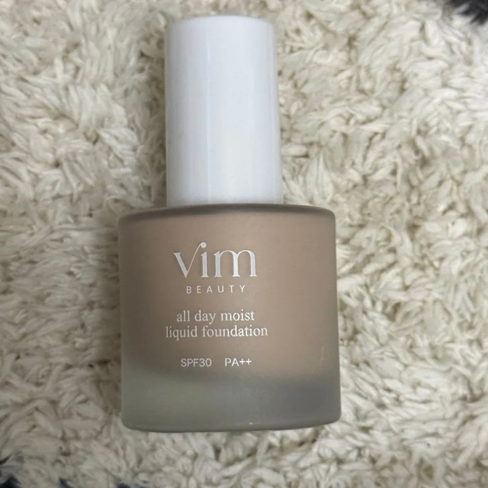 vimBEAUTY オールデイモイスト リキッドファンデーション 22