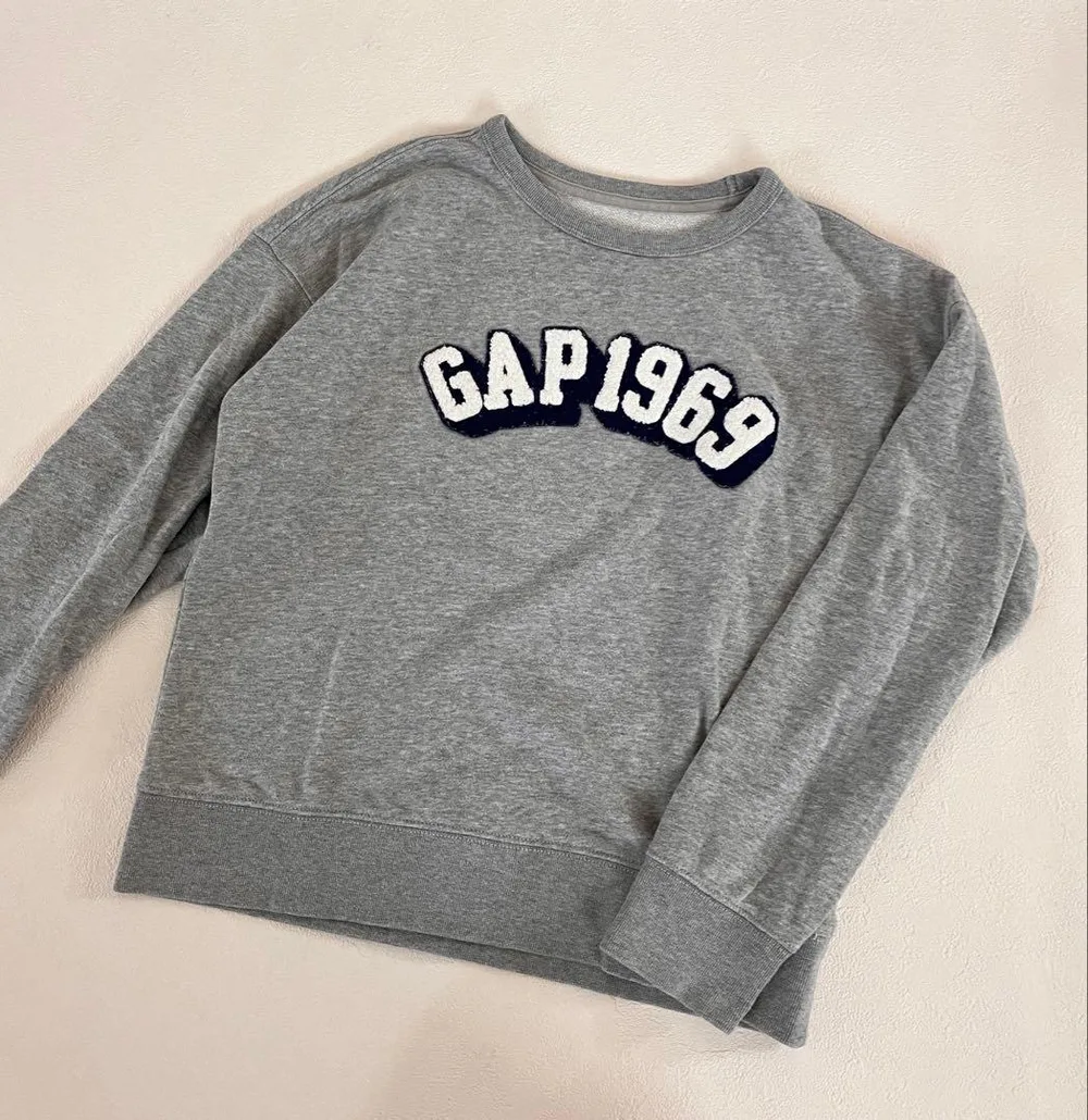 GAP トレーナー 140 キッズ グレー ロゴ スウェット