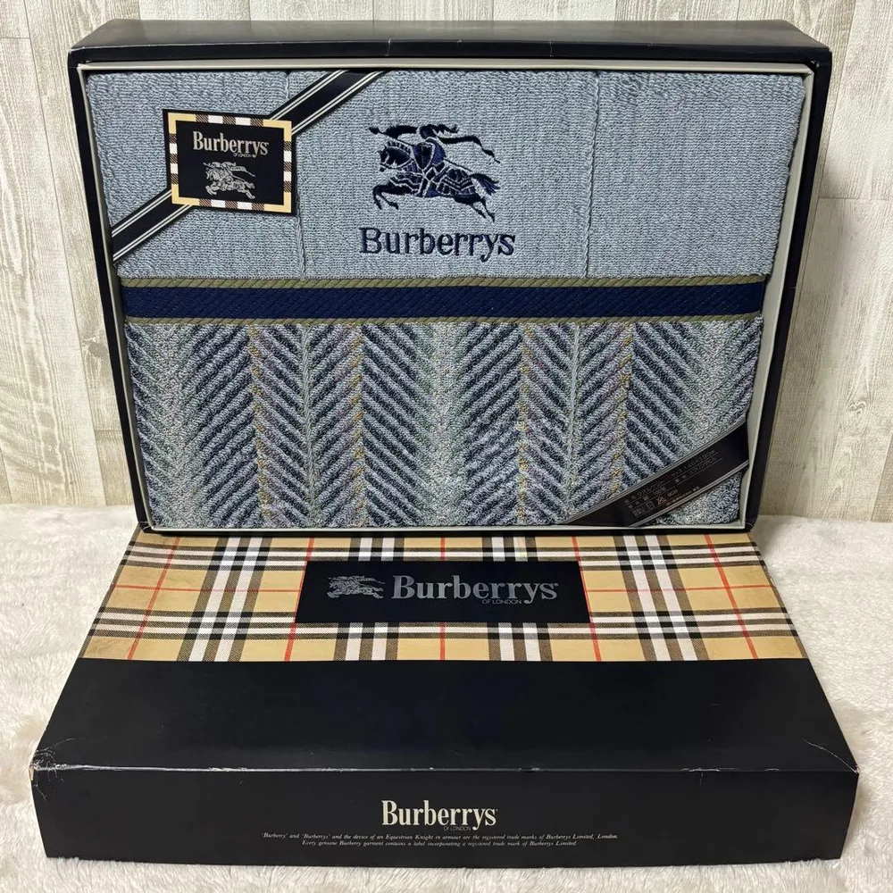 ⭐️未使用⭐️Burberry バーバリー タオルケット 寝具 青系