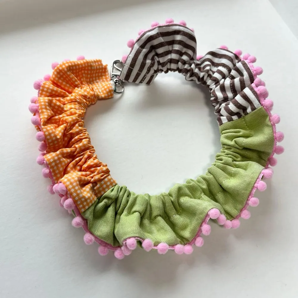 スマホハンドストラップ ハンドメイド フリルストラップ
