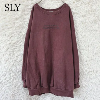 SLY スライ オーバーサイズ スウェット ビッグシルエット ロゴ ブラウン