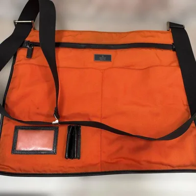 グッチ ショルダーバッグ