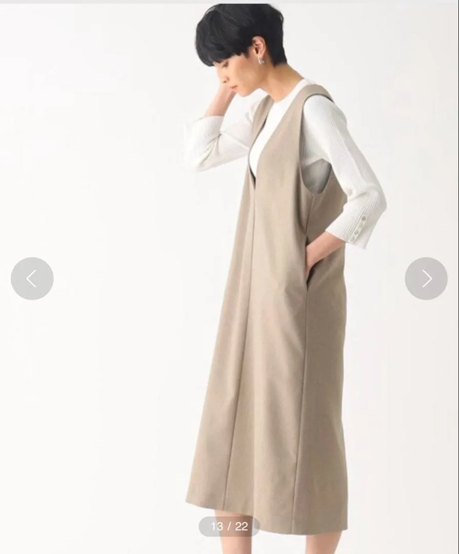 OPAQUE.CLIP กระโปรงจั๊มเปอร์คอวี LEPSIM Honeys