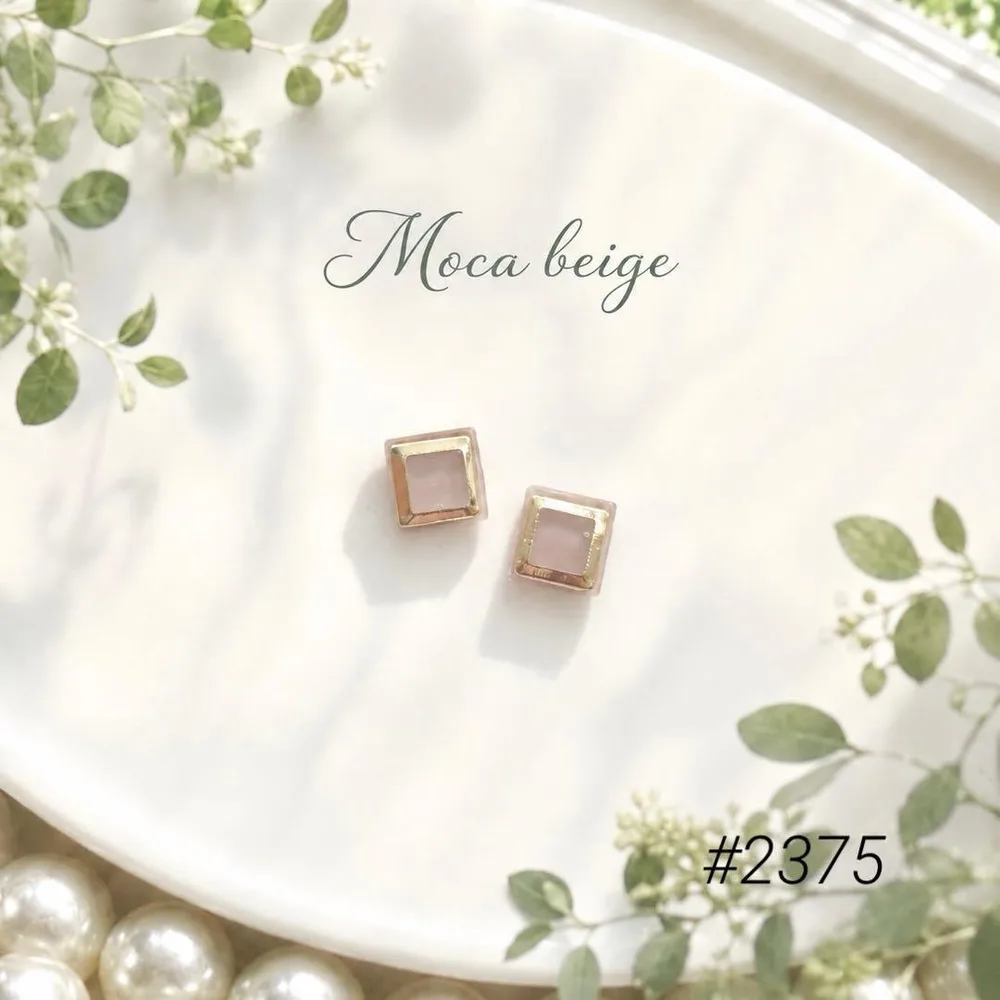 #2375スクエアモカベージュレジンピアス イヤリング ハンドメイドアクセサリー