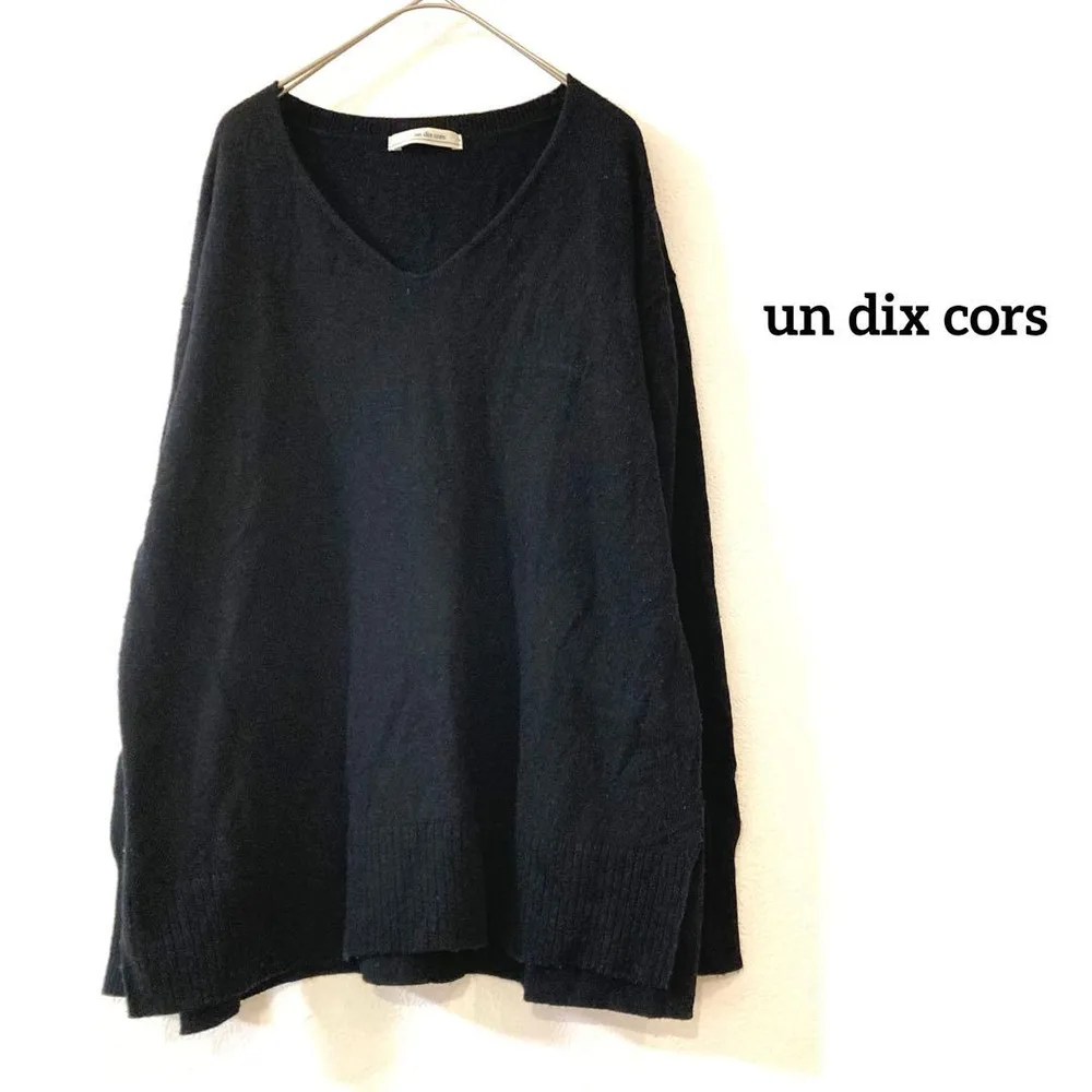un dix cors Vネックニット フォックスウール混 ブラック F