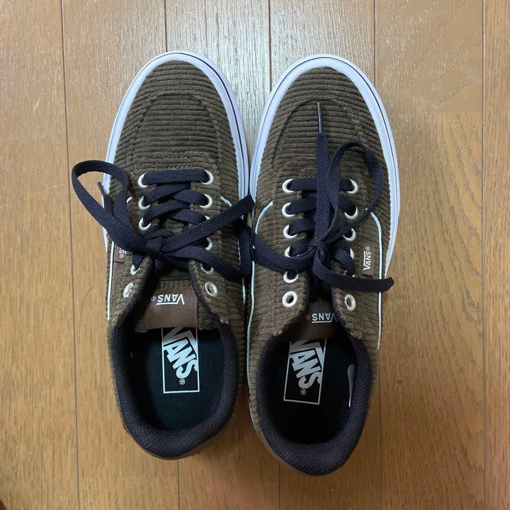 VANS コーデュロイ スニーカー カーキ